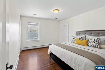 66 Crescent Avenue, Cliffside Park, NJ 07010 - Photo 17