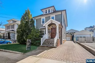 66 Crescent Avenue, Cliffside Park, NJ 07010 - Photo 31