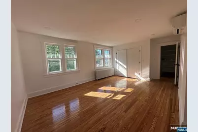 542 Prospect Avenue, Ridgefield, NJ 07657 - Photo 11