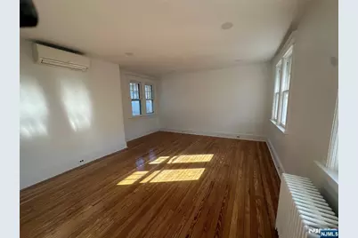 542 Prospect Avenue, Ridgefield, NJ 07657 - Photo 11