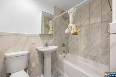 203 E Ruby Avenue B #B, Palisades Park, NJ 07650 - Photo 23
