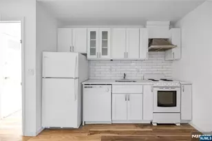 203 E Ruby Ave B, Palisades Park, NJ 07650 - Photo 11