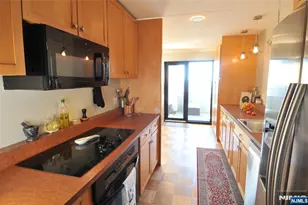 250 Gorge Road 28-I, Cliffside Park, NJ 07010 - Photo 7