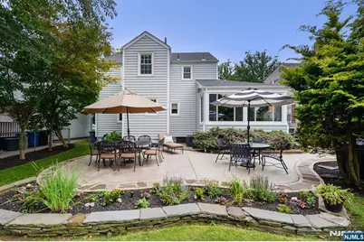 418 Burlington Road, Paramus, NJ 07652 - Photo 17
