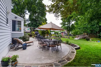 418 Burlington Road, Paramus, NJ 07652 - Photo 19