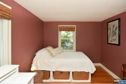 418 Burlington Road, Paramus, NJ 07652 - Photo 25