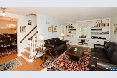 418 Burlington Road, Paramus, NJ 07652 - Photo 9