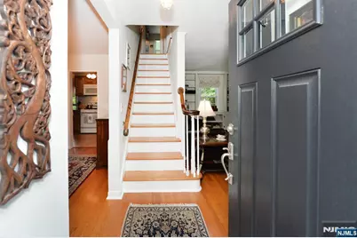 418 Burlington Road, Paramus, NJ 07652 - Photo 5