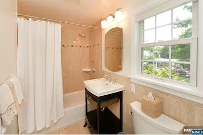 418 Burlington Road, Paramus, NJ 07652 - Photo 29