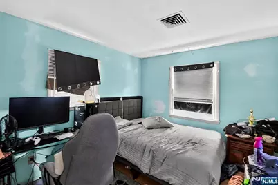 464 Tulane Court, Paramus, NJ 07652 - Photo 7