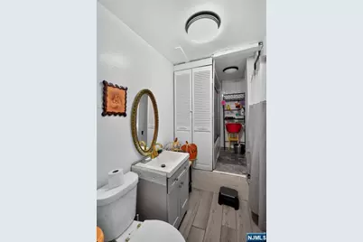 464 Tulane Court, Paramus, NJ 07652 - Photo 11
