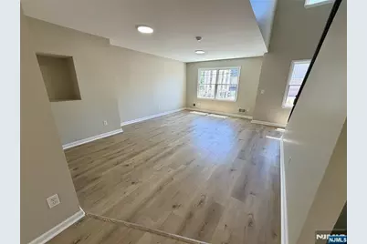16 Kinney Street, Newark, NJ 07102 - Photo 5