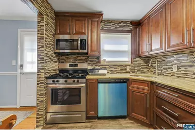 39-02 Dobrin A #A, Fair Lawn, NJ 07410 - Photo 15