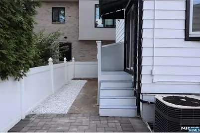 29 Cleveland Place, Palisades Park, NJ 07650 - Photo 33