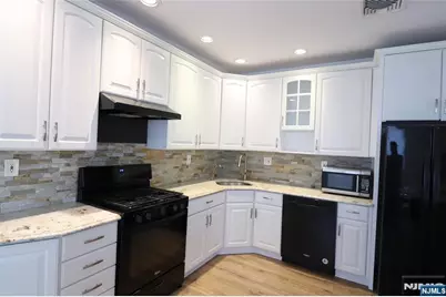 29 Cleveland Place, Palisades Park, NJ 07650 - Photo 13