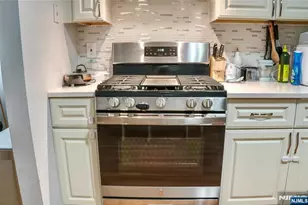 388 Poets Way, Mahwah, NJ 07430 - Photo 7