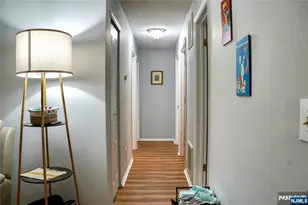 388 Poets Way, Mahwah, NJ 07430 - Photo 17