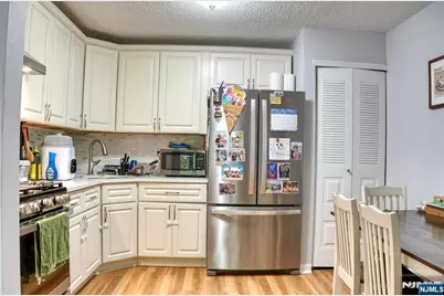 388 Poets Way, Mahwah, NJ 07430 - Photo 5