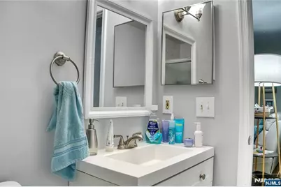 388 Poets Way, Mahwah, NJ 07430 - Photo 15