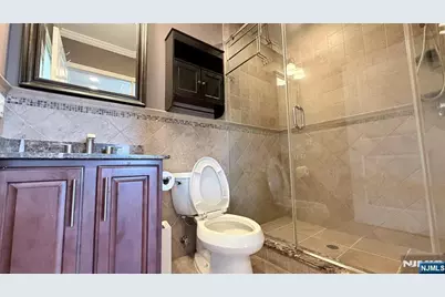 35 Orchard Street, Elmwood Park, NJ 07407 - Photo 19