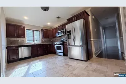 35 Orchard Street, Elmwood Park, NJ 07407 - Photo 9