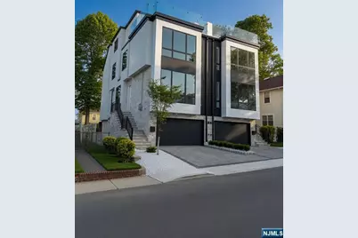 1015 Kingsland Lane, Fort Lee, NJ 07024 - Photo 3