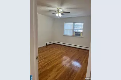 300 E Homestead Avenue B 8 #B 8, Palisades Park, NJ 07650 - Photo 19