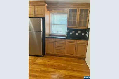 300 E Homestead Avenue B 8 #B 8, Palisades Park, NJ 07650 - Photo 17