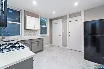 70 9th Street, Newark, NJ 07107 - Photo 5