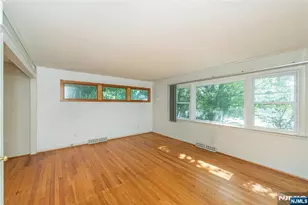 77 E Lake Dr, Wayne, NJ 07470 - Photo 17