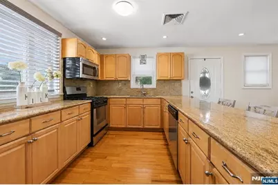 340 Madison Avenue, New Milford, NJ 07646 - Photo 7