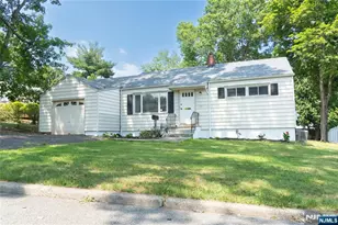 25 Lakeview Dr, Emerson, NJ 07630 - Photo 1