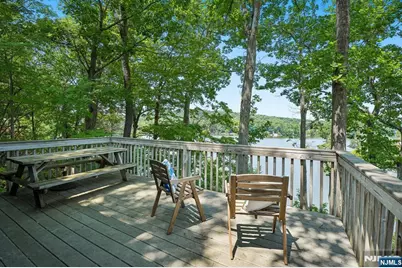 1009 Lakeside Drive, Vernon, NJ 07422 - Photo 25
