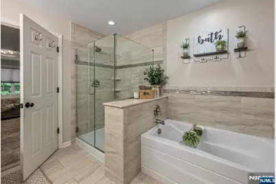 20 Masterson Court, Waldwick, NJ 07463 - Photo 17
