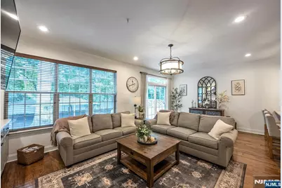 20 Masterson Court, Waldwick, NJ 07463 - Photo 11