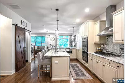20 Masterson Court, Waldwick, NJ 07463 - Photo 3