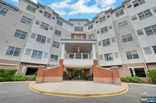 189 Forest Ave 211, Paramus, NJ 07652 - Photo 3