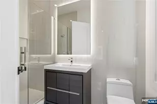 244 Washington Pl, Paramus, NJ 07652 - Photo 17