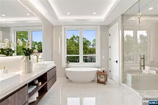 244 Washington Pl, Paramus, NJ 07652 - Photo 27