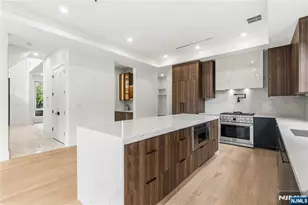 244 Washington Pl, Paramus, NJ 07652 - Photo 13