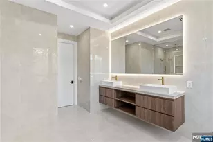 244 Washington Pl, Paramus, NJ 07652 - Photo 37