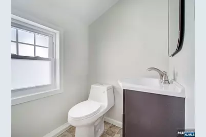 60 Montague Place 2 #2, Montclair, NJ 07042 - Photo 19
