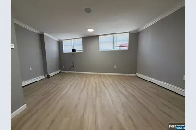 9066 Palisade Plaza, Cliffside Park, NJ 07010 - Photo 5