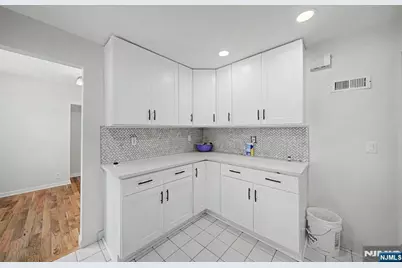 35-10 Lindsay Road, Fair Lawn, NJ 07410 - Photo 11
