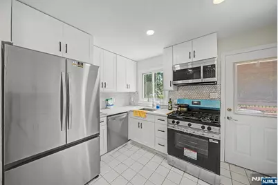 35-10 Lindsay Road, Fair Lawn, NJ 07410 - Photo 9