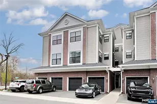 54 Harvest Way 605X, Little Falls Township, NJ 07424 - Photo 3