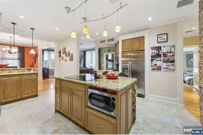 105 Kossuth Street, Wallington, NJ 07057 - Photo 7