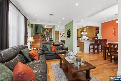105 Kossuth Street, Wallington, NJ 07057 - Photo 9