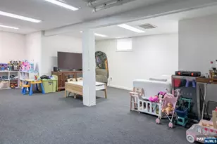 77 E Clinton Ave, Bergenfield, NJ 07621 - Photo 27
