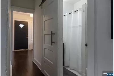 77 E Clinton Avenue, Bergenfield, NJ 07621 - Photo 15